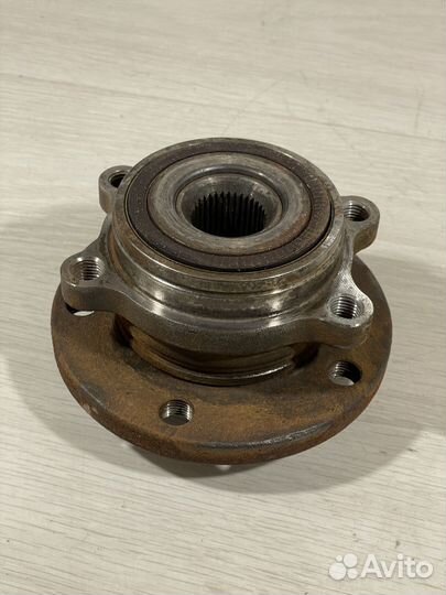 Ступица передняя VW Passat cc