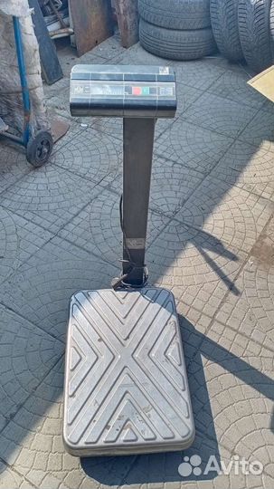 Весы напольные электронные бу