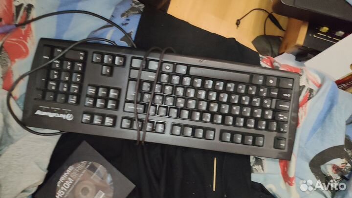 Пакет проводов и комплектующих для пк и ноутбуков