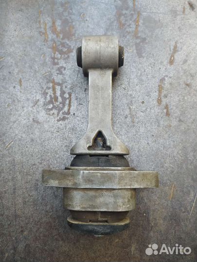 Опора двигателя задняя Kia Cerato 3/Elantra 5