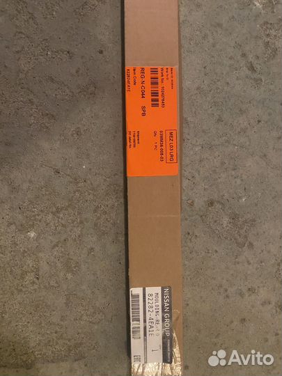 Молдинг правой задней двери Nissan -822824EA1E