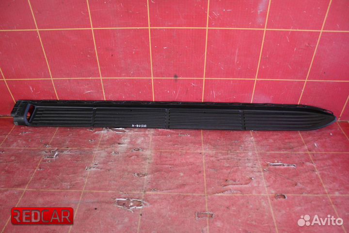 Накладка порога правого Toyota Land Cruiser 200 (0