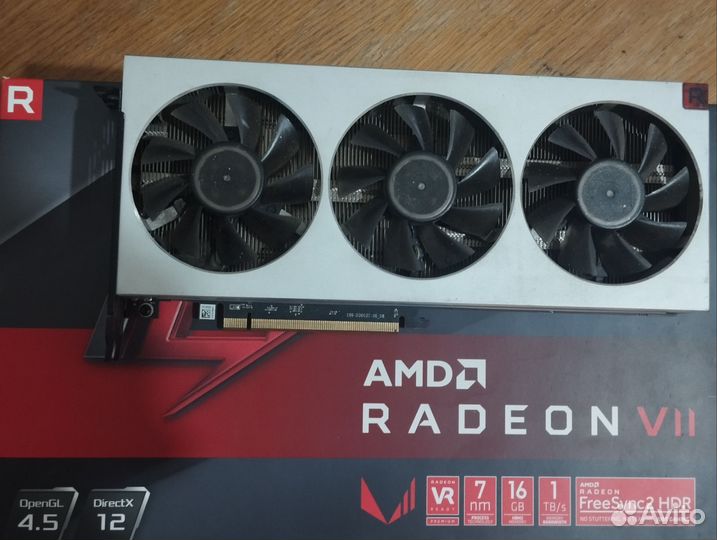 Видеокарта Radeon VII 16 gb