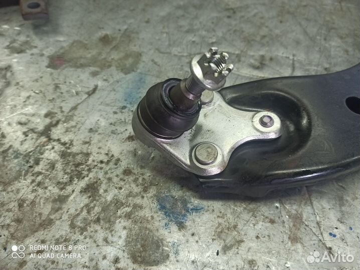 Рычаг передний правый Lexus Es 7