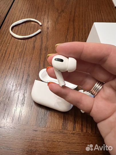 Наушники apple AirPods pro
