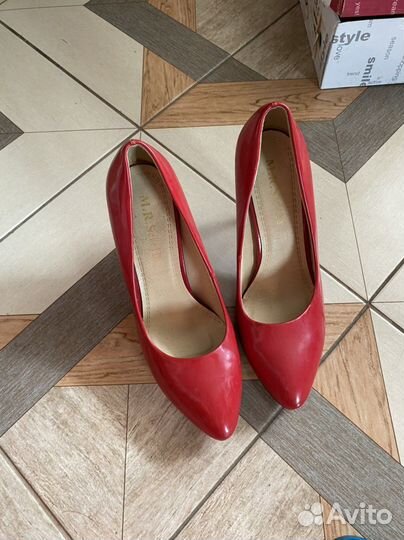 Туфли женские разные