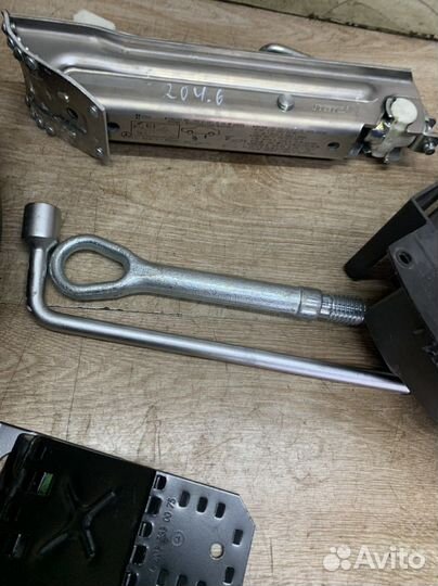 Комплект инструмента мерседес w204