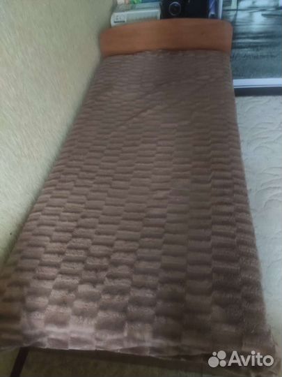 Кровать с матрасом бу