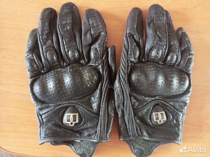Мотоперчатки