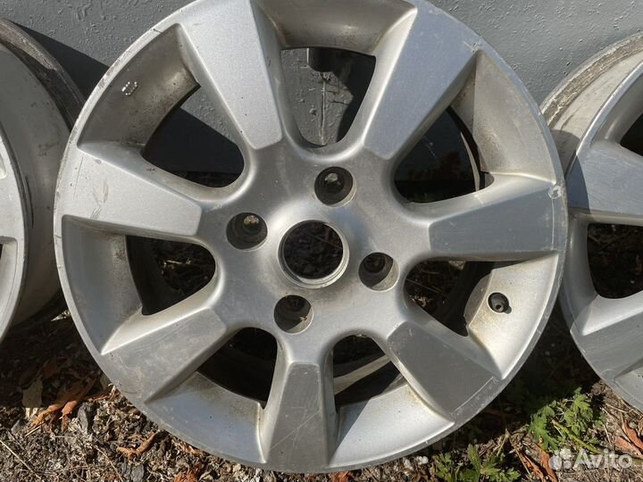 Диски Nissan Tiida (C11)