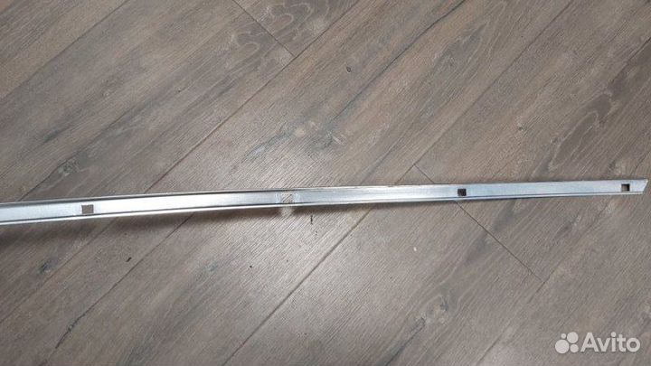 Молдинг двери передний правый Bmw 520I E39 M52