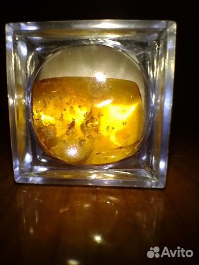 Янтарь инклюз