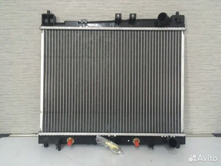 Радиатор Toyota Yaris Vitz BB Platz Fun Cargo Eho