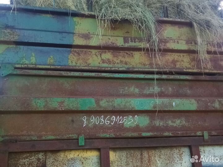 Сено в тюках