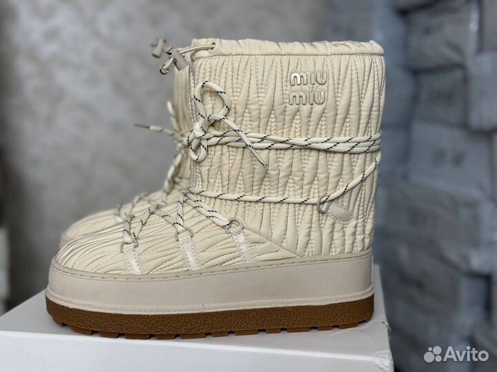 В наличии Луноходы MIU MIU Moon Boot type