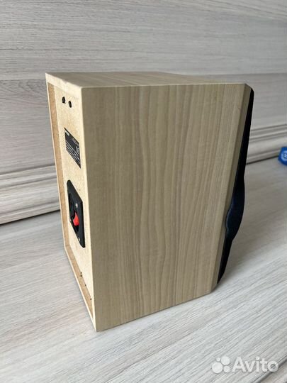 Колонки полочные sharp