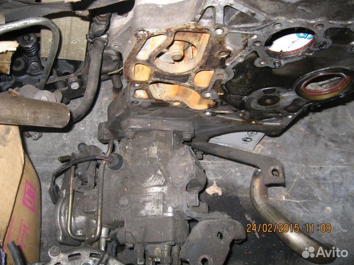 Разобранный двигатель 2.8 турбодизель исузу трупер