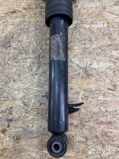 Амортизатор Л Зд BMW E70