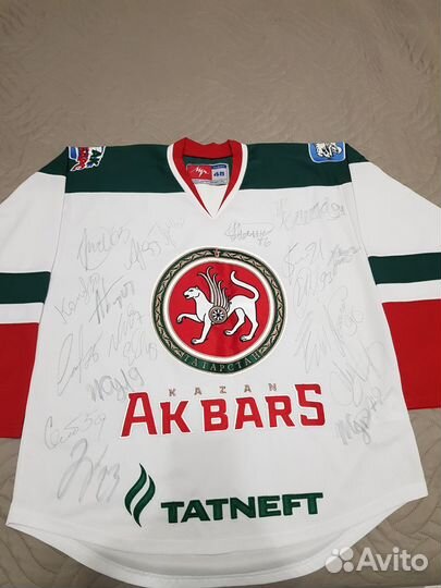 Джерси ак барс с автографами