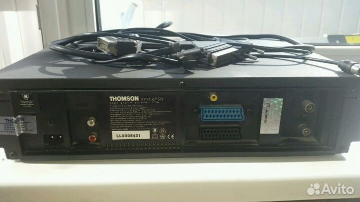 Видео магнитофон Томсон