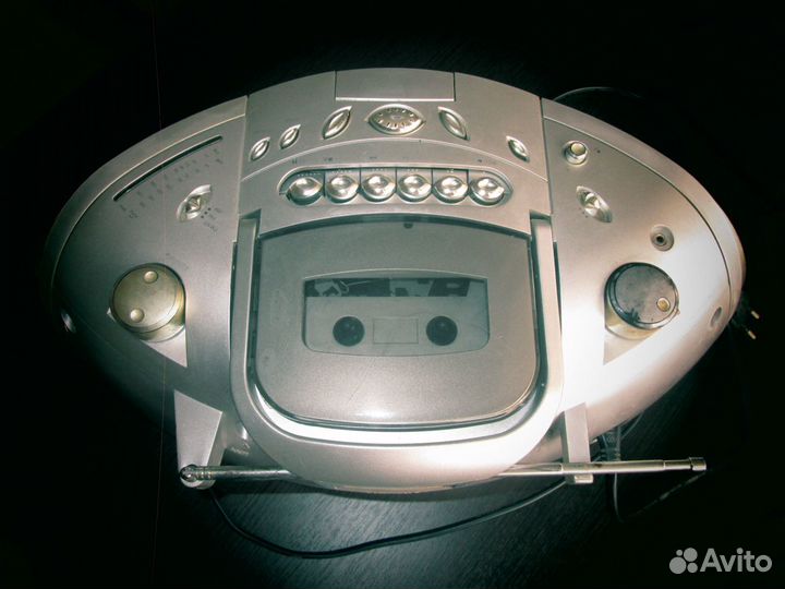 CD плейер+радио+кассетник Grandin