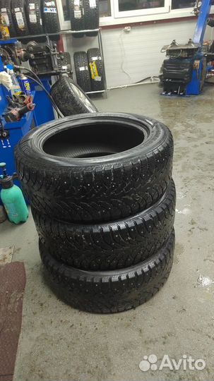 Nokian Tyres Hakkapeliitta 4 235/55 R17