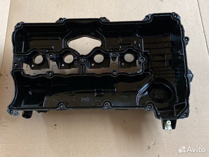 Bmw е 60 клапанная крышка от 2,0 бензин