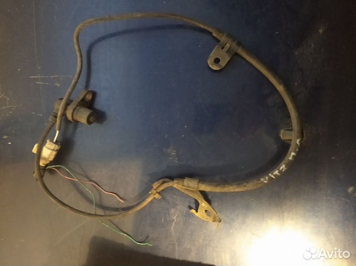 Передний левый датчик абс тойота витц