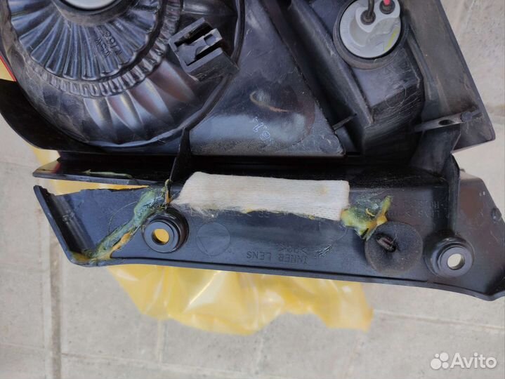 Фонарь задний левый mitsubishi lancer