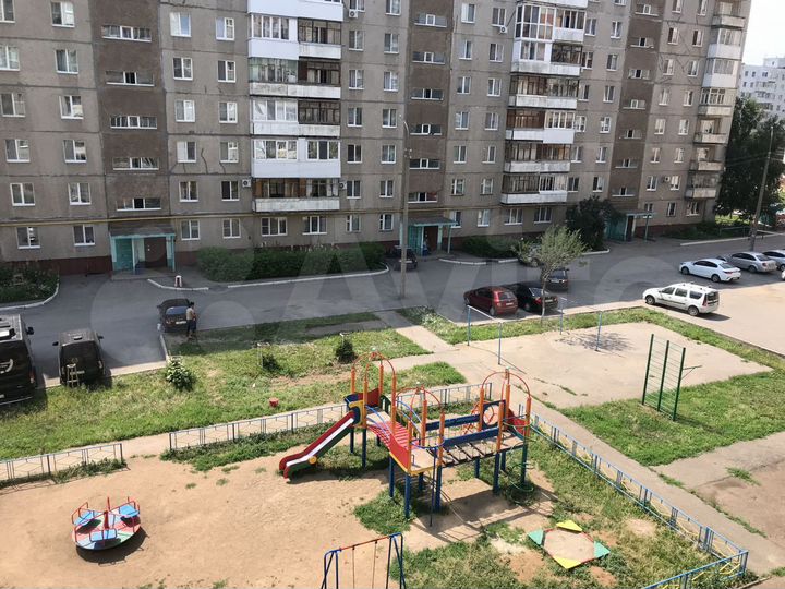 2-к. квартира, 43 м², 4/10 эт.