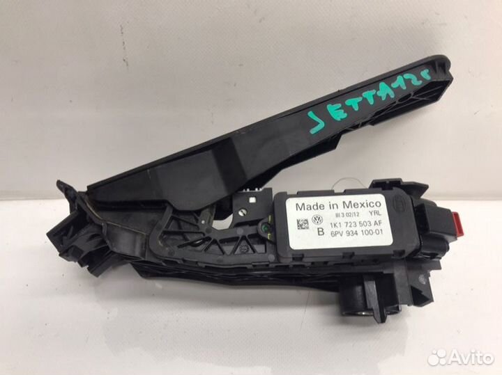 Педаль газа Volkswagen Jetta 6 2.0 TDI 2012