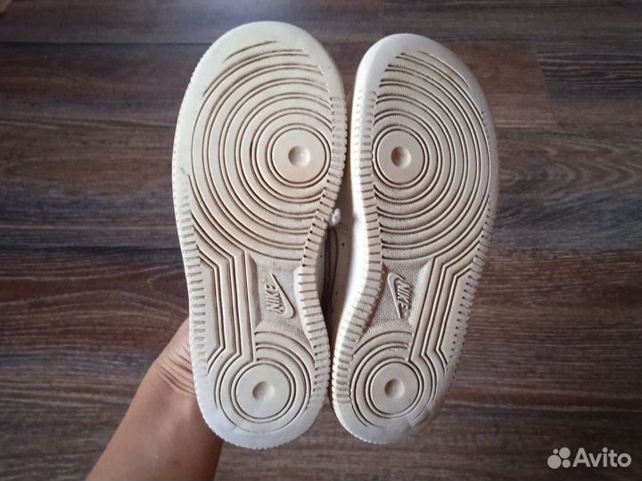 Кроссовки nike на девочку