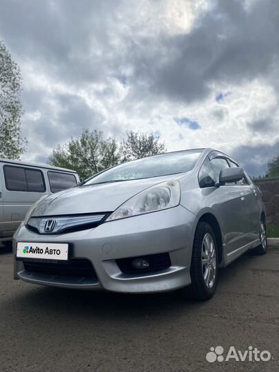 Honda Fit Shuttle 1.3 CVT, 2011, 145 000 км