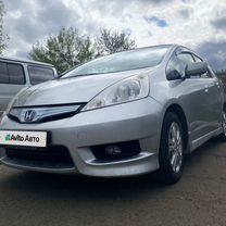 Honda Fit Shuttle 1.3 CVT, 2011, 145 000 км, с пробегом, цена 1 100 000 руб.