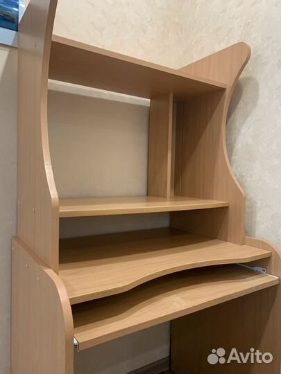 Компьютерный стол