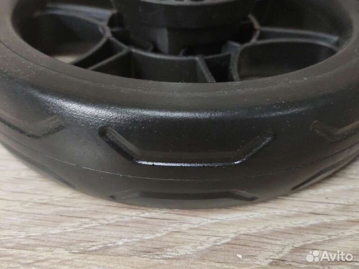 Колесо на коляску бабало футур 2022