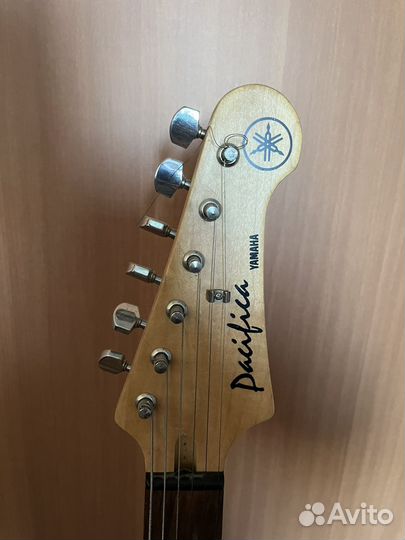 Электро гитара Yamaha Pacifica с комбиком Fender