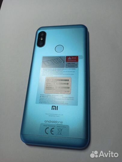 Xiaomi Mi A2 Lite Android One, 4/64 ГБ