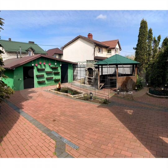 Дом 105 м² на участке 5 сот.