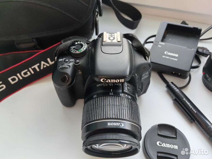 Зеркальный фотоаппарат canon 600d