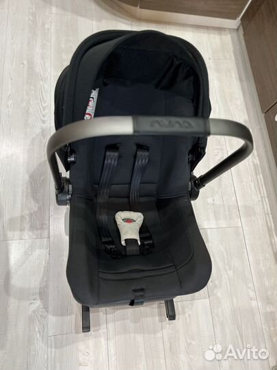 Автолюлька nuna pipa lite с базой isofix