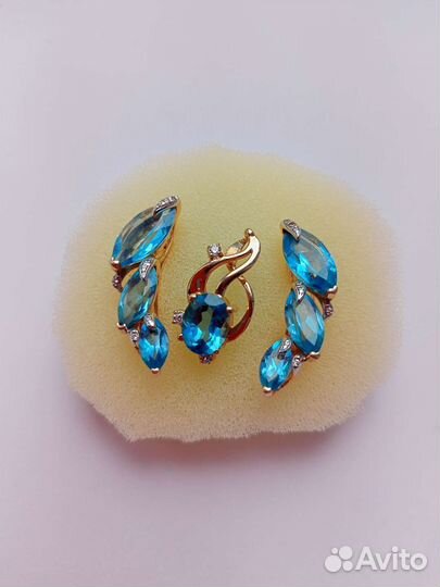 Золотые серьги