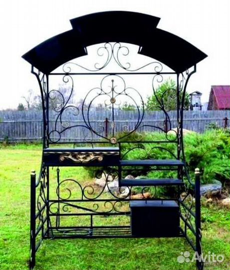 Мангал с крышей