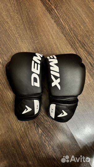 Защита голени, шлем, перчатки, защита паха