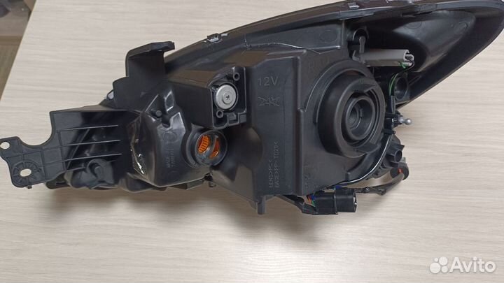 Фара правая Mitsubishi Lancer IX под эл.корректор