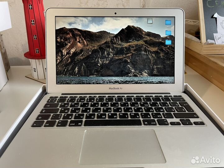 Macbook air 11 (early 2015) 2017