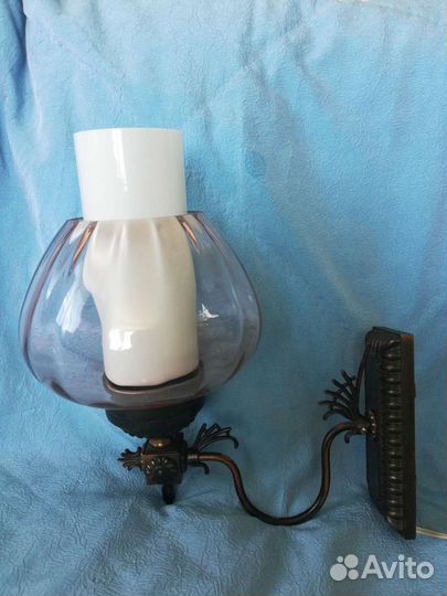 Настенный светильник бра