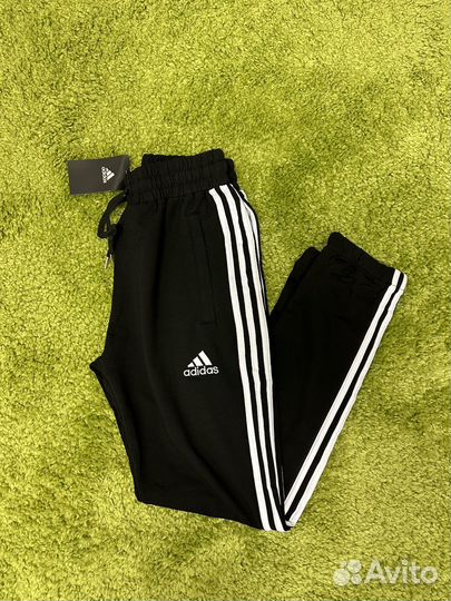 Спортивные штаны adidas