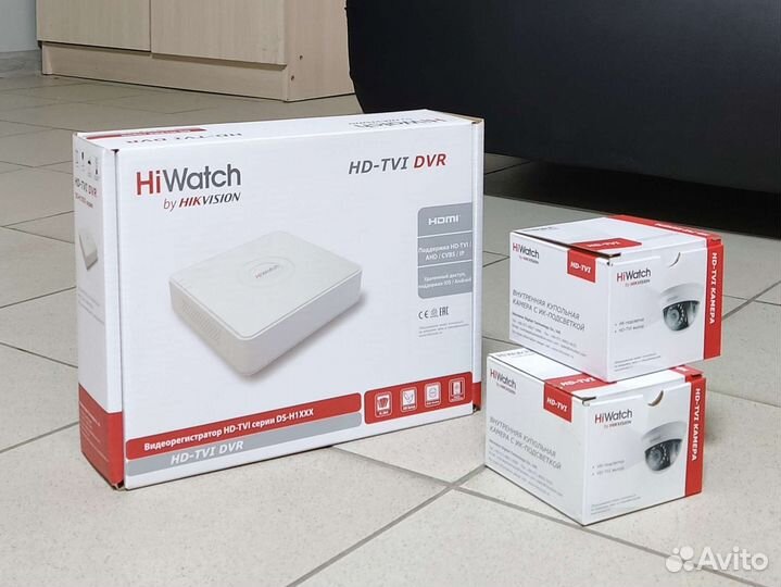 Видеорегистратор HiWatch с двумя камерами