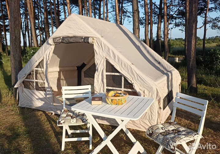 Надувная палатка дом